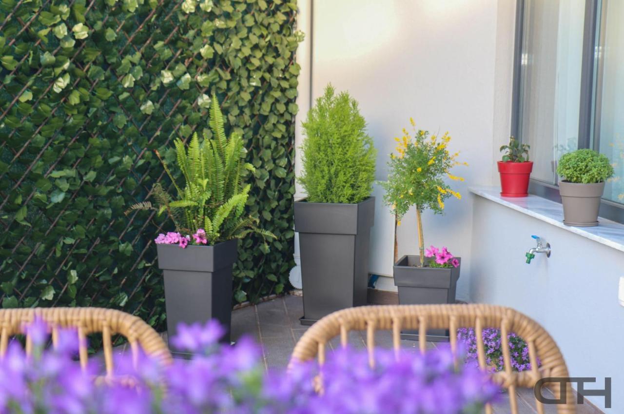 Luxury 80M2 Apartment With Balcony Downtown เทสซาโลนิกิ ภายนอก รูปภาพ