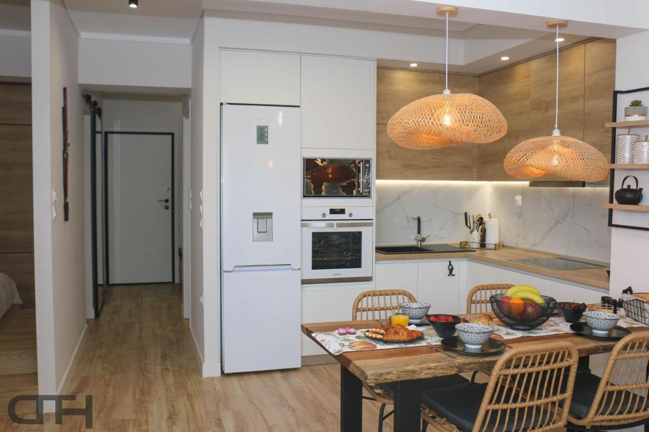 Luxury 80M2 Apartment With Balcony Downtown เทสซาโลนิกิ ภายนอก รูปภาพ
